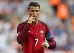 中国体彩网-罗马诺独家披露，热刺与桑托斯后卫索萨个人条款敲定，正式报价进入倒计时