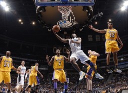 中国体彩网：英格兰足球联赛官方倡议，72支球队开球推迟一分钟，全力推广心肺复苏培训