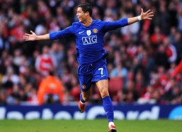 中国体彩网_世界足球先生生涯危机，71天17场零进球，遭阿隆索冷落，弗洛伦蒂诺拒付高薪