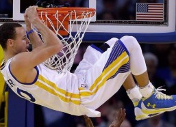 中国体彩网-足球之夜沸腾时刻，中国U23男足国家队冲破阴霾，昂首挺进国际舞台