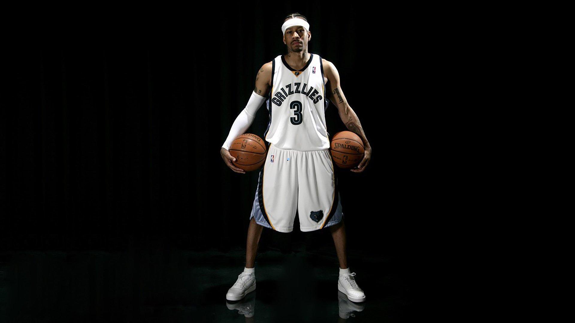 明日NBA激战前瞻，ESPN预测老鹰稍占上风，胜率56.1%对决开拓者43.9%